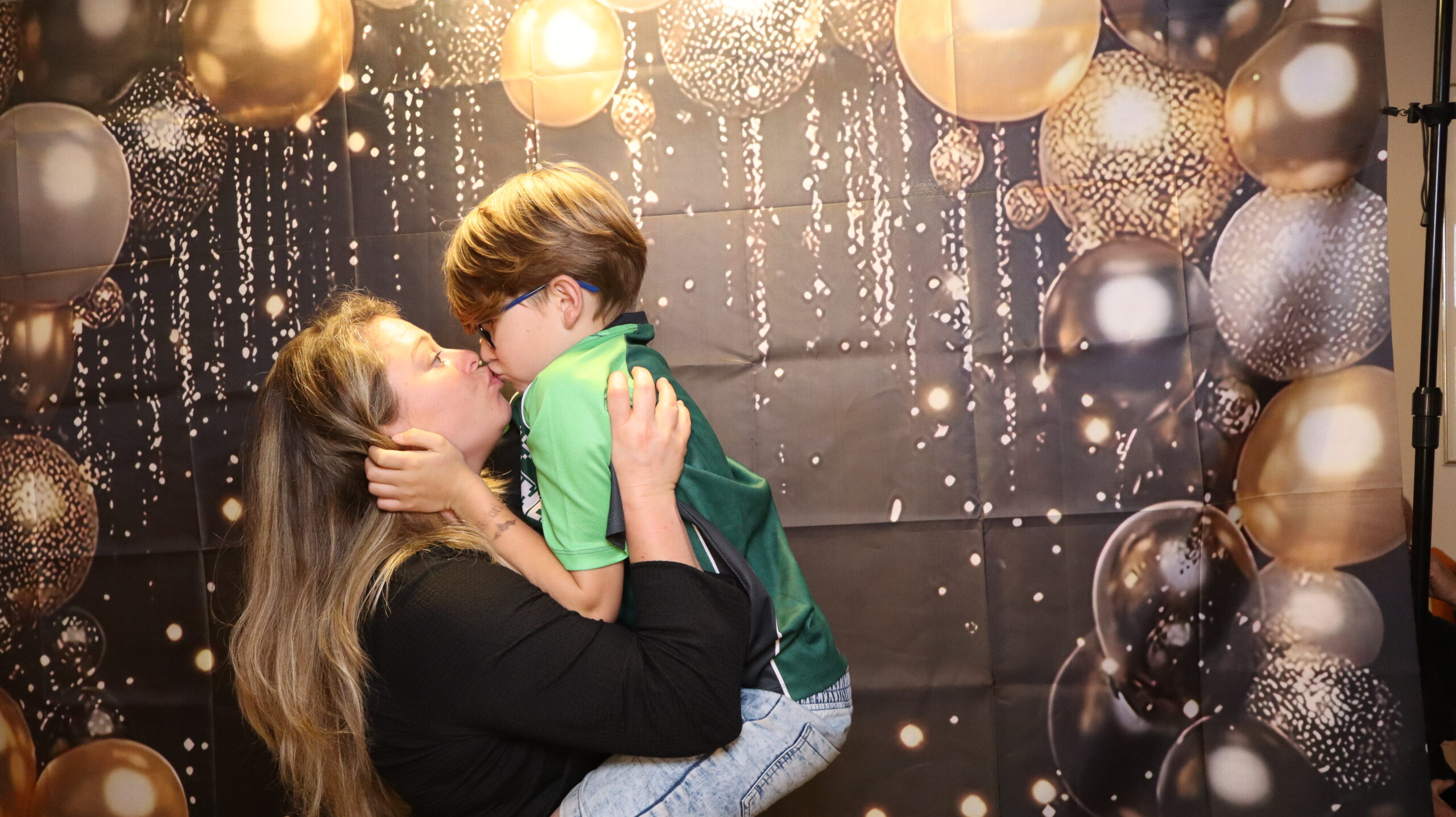ANIMATION PHOTOBOOTH LIVRE D'or vidéo Aveyron anniversaire occitanie